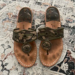 Jack Rogers Camo Sz 7